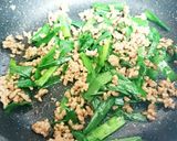 簡単☆ひき肉とニラの甘辛絶品丼☆作り方4写真