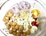 オイルサーディンとフェタチーズの夏サラダ作り方1写真