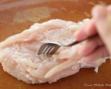 しっとり鶏むね肉のオニオンソース作り方1写真