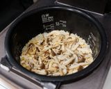 【きのこの炊き込みご飯】炒めて美味しさアップ!!作り方5写真