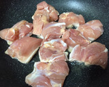 万願寺とうがらしと鶏肉のポン酢醤油炒め作り方2写真