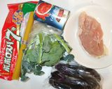 スープパスタ♪簡単トマト缶と鶏むね肉作り方1写真
