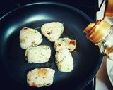 ☆朝食に！お弁当に！ゴマ香る焼おにぎり♪作り方4写真
