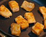 簡単おつまみ♪チーズの羽をつけたサーモン作り方5写真