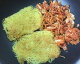 酸っぱくなったキムチは焼きそばに使うべし作り方1写真