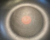 秒で裏技☆スポンジを汚さずに鍋をきれいにする方法作り方5写真