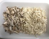 鳥挽肉とオクラでカレー味の中華風なめたけ作り方1写真