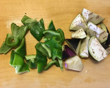 夏野菜と厚揚げの味噌炒め（しぎやき）作り方1写真