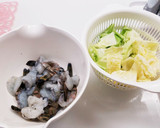 エビとキャベツのマヨ卵炒め作り方1写真