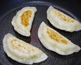 簡単！ピリ辛☆マヨラー枝豆のチーズ焼餃子作り方3写真