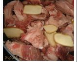 お肉とろける♪ﾋﾞｰﾌシチュー＊牛スジ作り方1写真