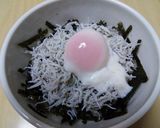 ポン酢で食べる温玉のっけしらす丼作り方5写真