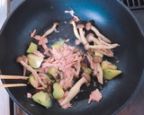 味付けはツナ缶で♡茄子としめじの卵炒め作り方4写真