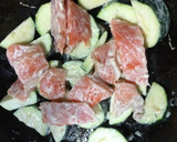 サーモンとズッキーニのカレーマヨ炒め作り方5写真
