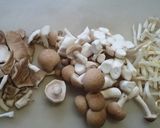 蕎麦の実+打ち豆入りきのこたっぷりみそ汁作り方5写真