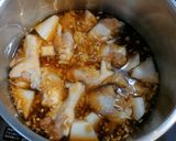 鶏手羽元と大根のトロトロ玉ねぎ煮込み！作り方5写真