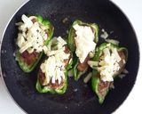 チーズがとろり　ピーマンの肉詰め作り方5写真