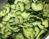 きゅうり大量消費☆モリモリ食べれるサラダ作り方5写真