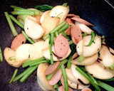 カブと魚肉ソーセージの塩昆布炒め☆作り方4写真