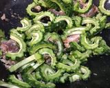 簡単&美味♪ゴーヤと鯖水煮缶の生姜炒め作り方3写真