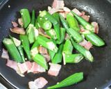 オクラとベーコンのトマトソースパスタ作り方4写真