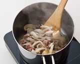 薄切りビーフのデミカレー作り方3写真