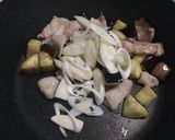 ナスと豚肉のにんにくポン酢炒め◆温玉のせ作り方4写真