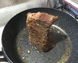弱火で！厚切りシャリアピンステーキ作り方4写真