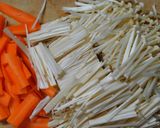 鶏ささみと もやし きのこの中華スープ♡作り方1写真
