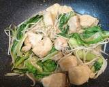 簡単☆鶏胸とレタスとモヤシのオイマヨ炒め作り方4写真