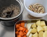相性抜群♪椎茸・ひじき入り肉じゃが作り方1写真
