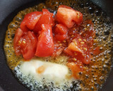 完熟トマトとちくわのピリ辛炒め作り方3写真