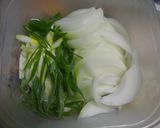 とろとろ～♪豚こまの卵とじ丼♪作り方1写真