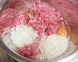 トマトとキャベツのふっくらハンバーグ作り方1写真