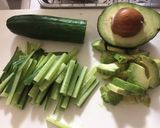 スモークサーモンとアボカドの生春巻き☆作り方1写真