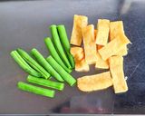 インゲンと油揚げの味噌汁作り方2写真