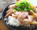 レモンをたっぷり絞っていただく☆塩豚丼作り方6写真