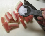 【スイカの皮と塩だけ】夏色の浅漬け作り方3写真