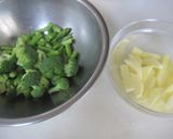 たこと野菜のバジルソース和え作り方1写真