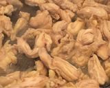 鶏せせりとしめじの柚子胡椒炒め作り方3写真