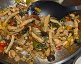 鶏もも肉と青紫蘇の鮑オイスター炒め作り方9写真