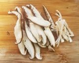 しいたけとカニかまのふわふわ玉子スープ作り方1写真