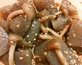 簡単！常備菜♪お弁当◎しめじと蒟蒻炒め作り方6写真