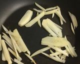 じゃがいもと豚ミンチ肉の炒め物作り方1写真