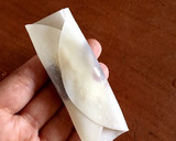 餃子の皮で！小豆とバナナの揚げ春巻き作り方3写真