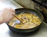 【そば処 いたこ庵】和風麻婆茄子丼作り方4写真