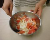 玉ねぎとトマトのめんつゆ和え作り方3写真