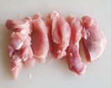 ジューシー✿鶏モモ肉と大葉の塩炒め作り方1写真