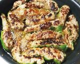 甘辛だれで☆万願寺とうがらしの肉詰め作り方10写真