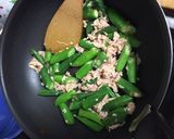ご飯が進む！オクラとツナのピリ辛炒め作り方2写真